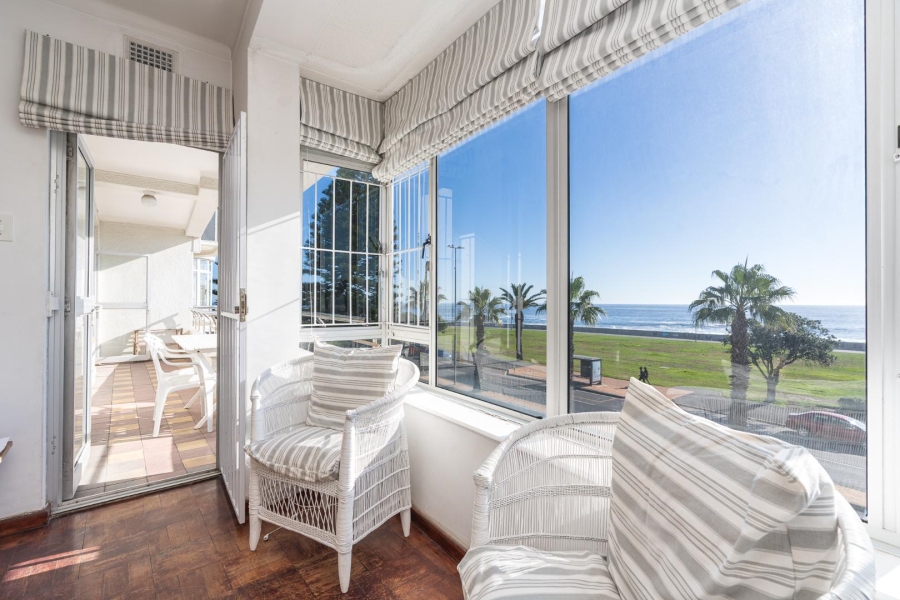 2 Bedroom Property for Sale in Sea Point Western Cape